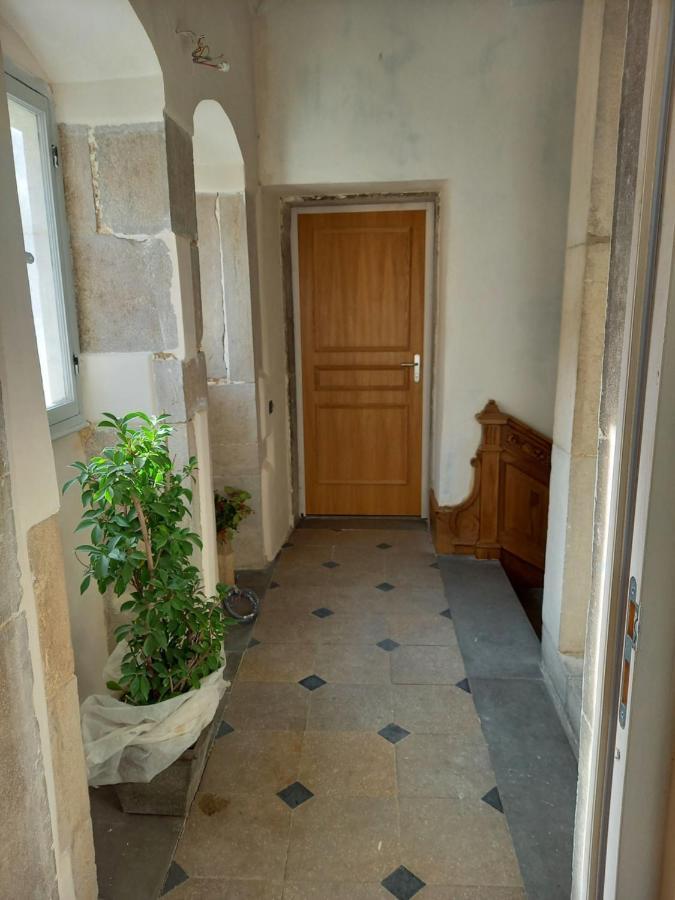 Les Meubles Du Colombier Apartment Lons-le-Saunier Exterior photo