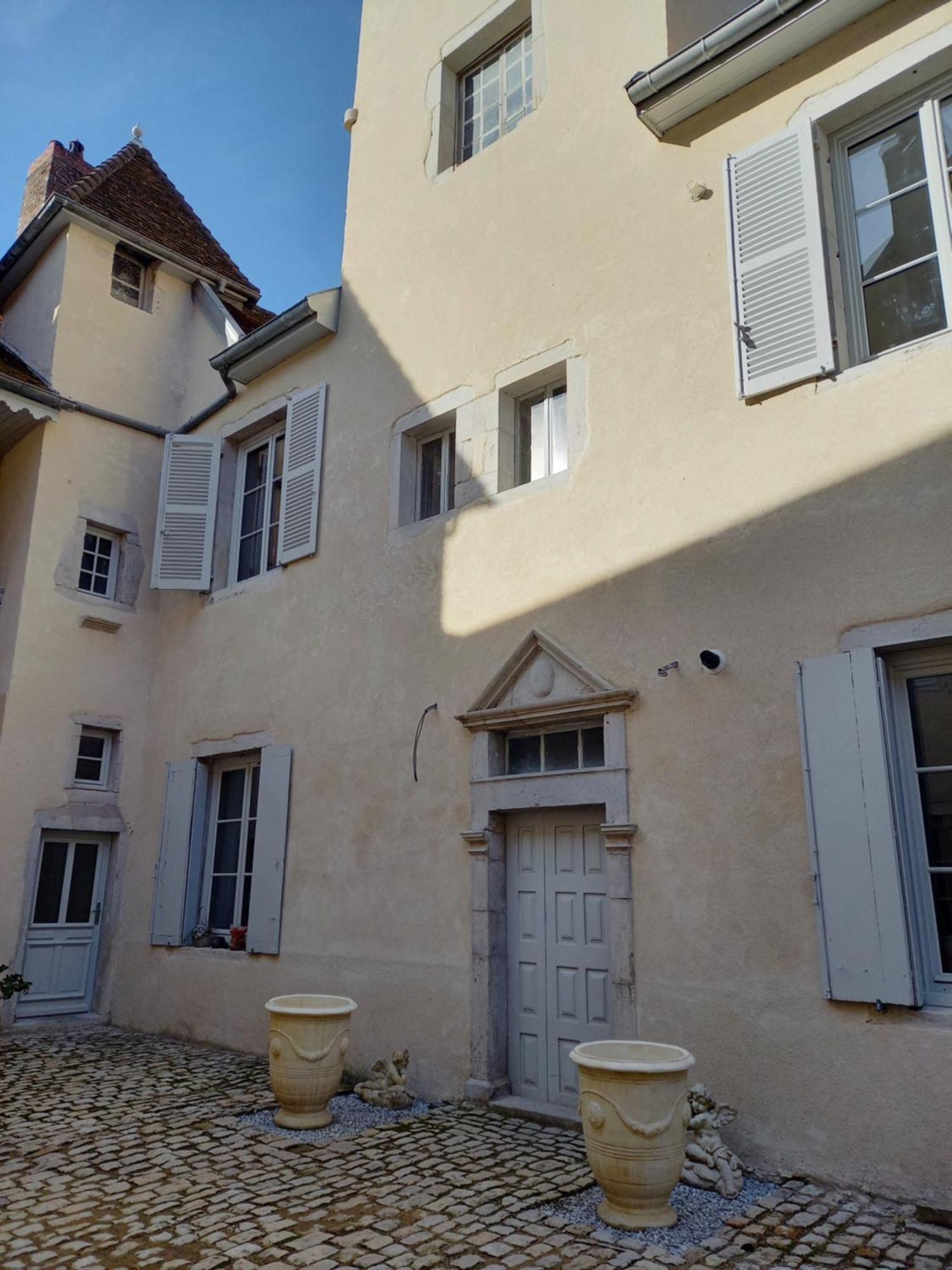 Les Meubles Du Colombier Apartment Lons-le-Saunier Exterior photo